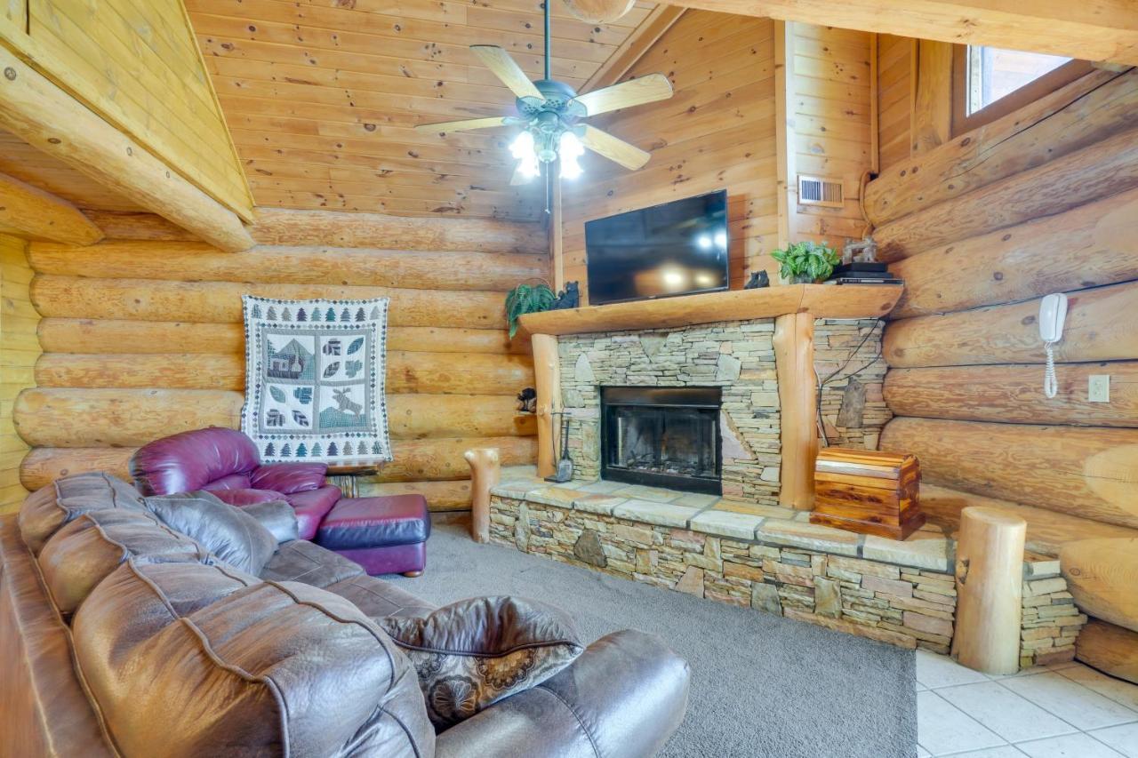 Smoky Mountain Vacation Rental Cabin With Hot Tub! Гатлинбург Экстерьер фото
