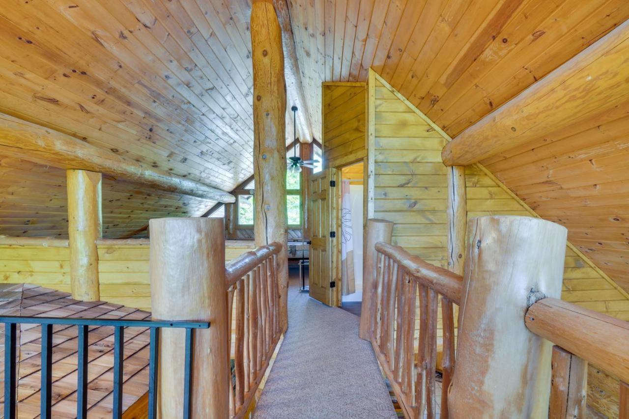 Smoky Mountain Vacation Rental Cabin With Hot Tub! Гатлинбург Экстерьер фото