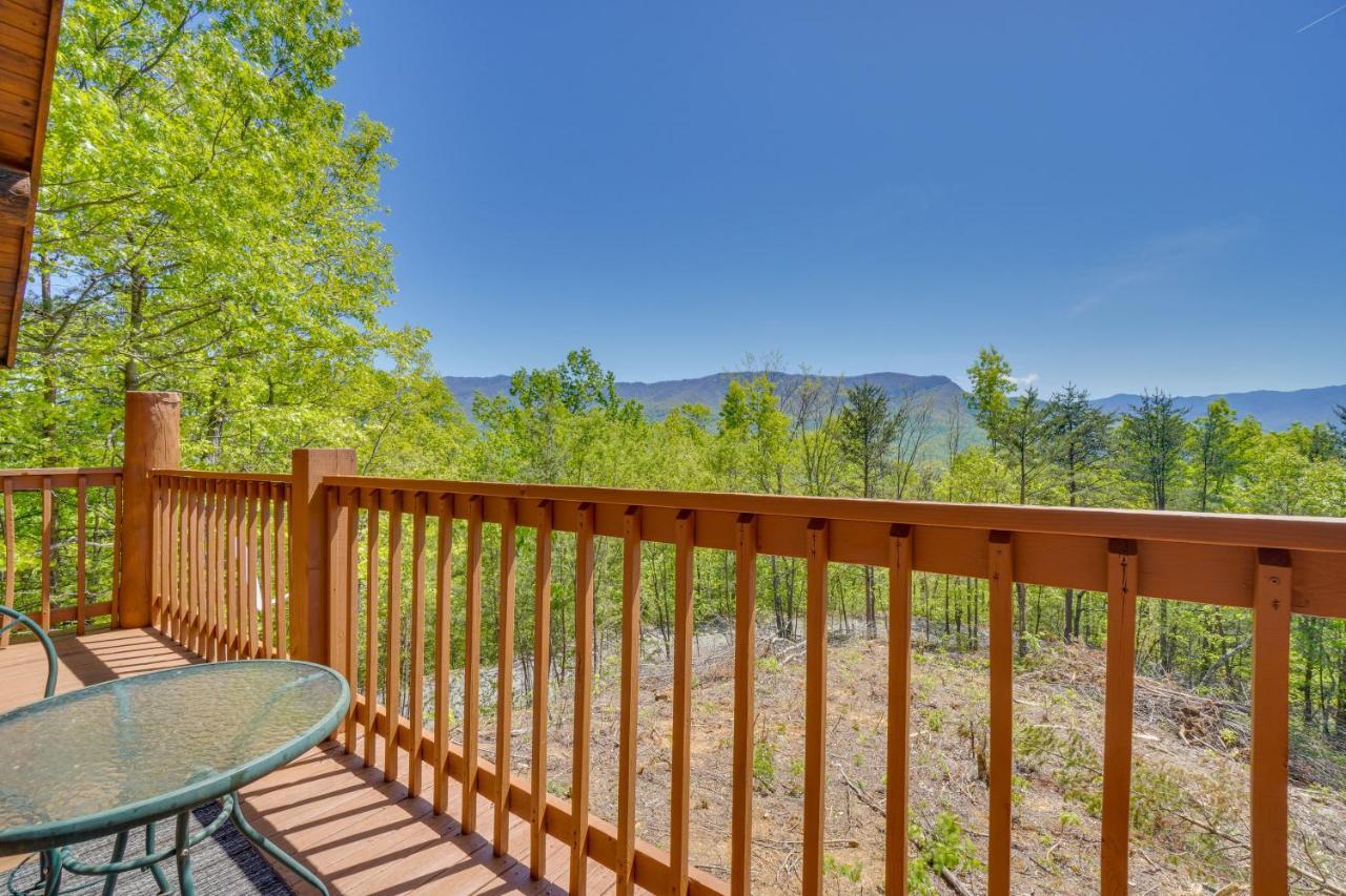 Smoky Mountain Vacation Rental Cabin With Hot Tub! Гатлинбург Экстерьер фото