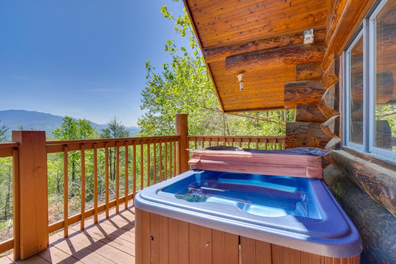 Smoky Mountain Vacation Rental Cabin With Hot Tub! Гатлинбург Экстерьер фото